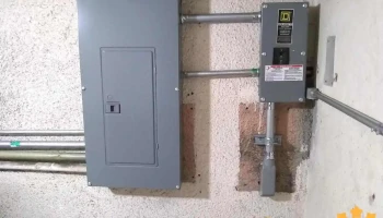 Electricista, paneles solares. - Emiliano Zapata