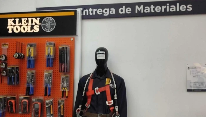 Bricos -  Cerca De Mi - Cdad. Santa Catarina