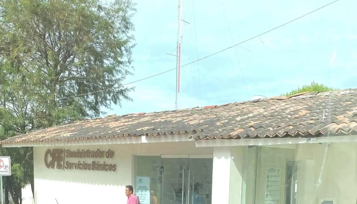 Centro De Distribucion Cfe Zona Valle De Bravo -  Zona - Valle de Bravo