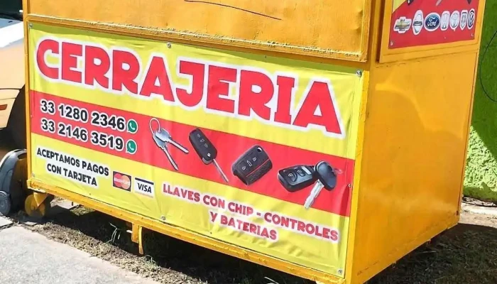 Cerrajeria Especializada Guzman -  Interior - Lomas del Sur