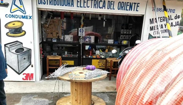 Deo -    Distribuidora Electrica Del Oriente Material De Media Tension Los Sauces - Los Sauces