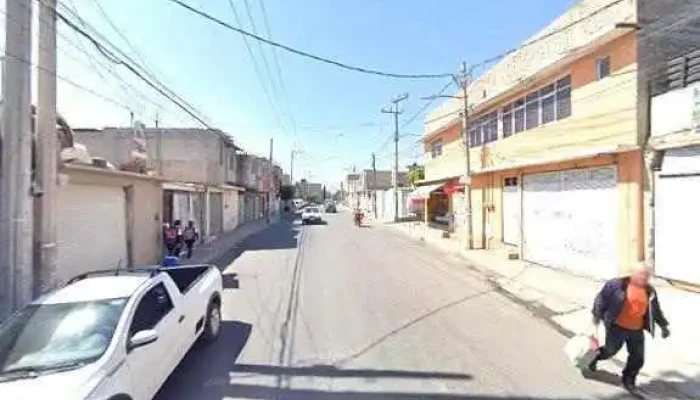 Electrica E Iluminacion Alto Voltaje Cerca De Mideg - México