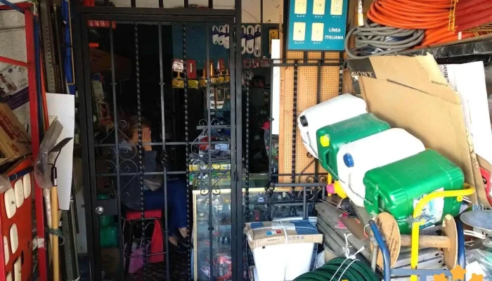 Electrica Y Plomeria La Nacional -  Interior - Cuernavaca