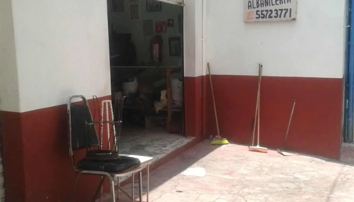 Hermanos Sanchez Exterior - Naucalpan de Juárez