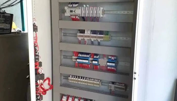 Instalaciones Electricas Tableros De Control Del Propietario - Ojo de Agua