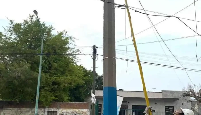 Jc Electric - Entre Av Sabinito Y Av Pomarrosa