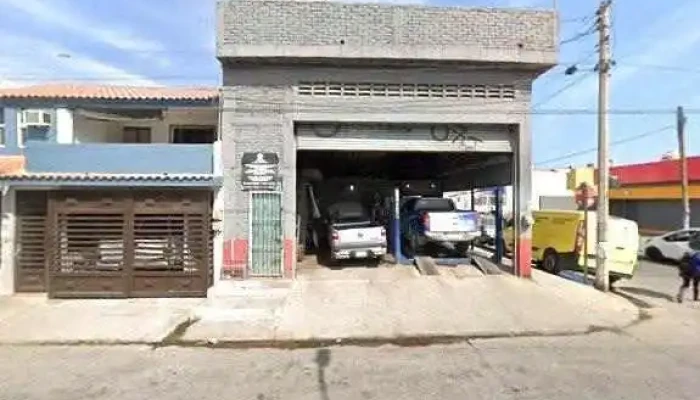 Mantenimiento Y Multiservicio Automotriz -  Cerca De Mideg - Mazatlán