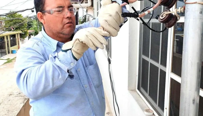 Miguel Angel Hernandez Guerrero. Tec. Electricista - Mexico