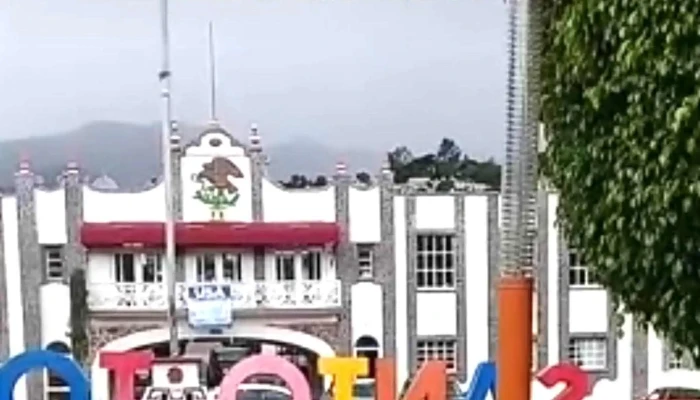 Palacio Municipal De Santo Tomas De Los Platanos Opiniones - Santo Tomás de los Plátanos