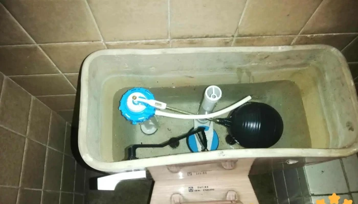 Servicios De Plomeria Y Electricidad Carlos Guerrero Interior - México