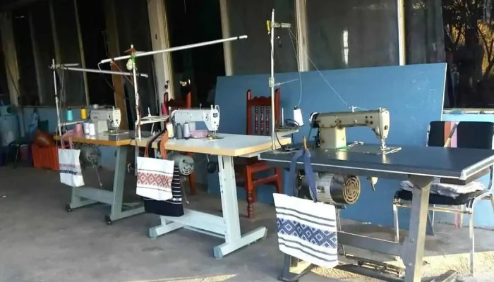 Taller de costura artesanal Luz - Santo Tomás Jalieza